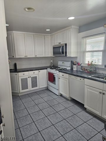 1657 W 3Rd St, Piscataway Twp., NJ 08854