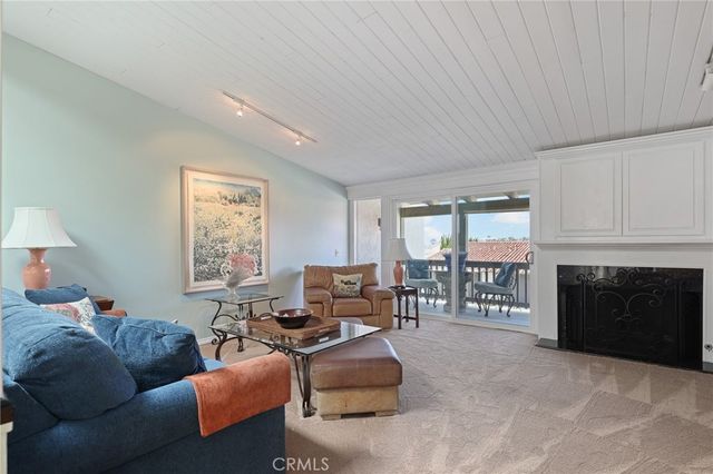 1966 Vista Caudal, Newport Beach, CA 92660