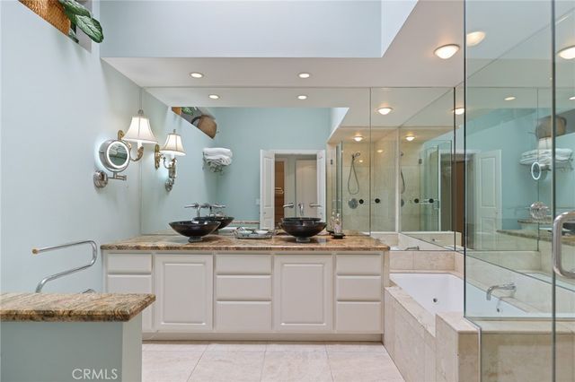1966 Vista Caudal, Newport Beach, CA 92660