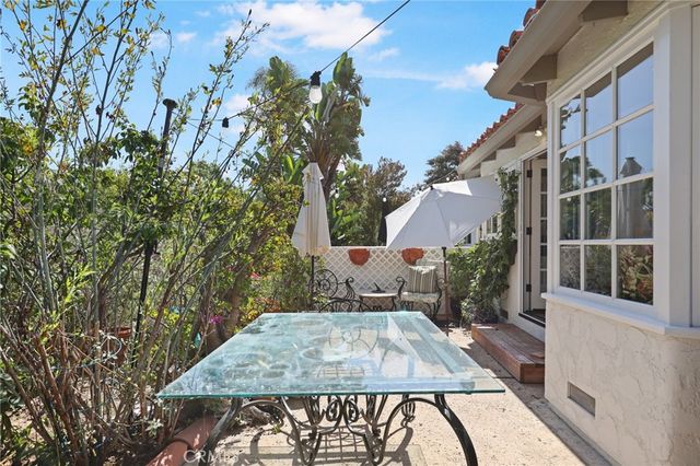 1966 Vista Caudal, Newport Beach, CA 92660