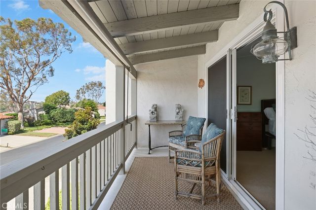 1966 Vista Caudal, Newport Beach, CA 92660