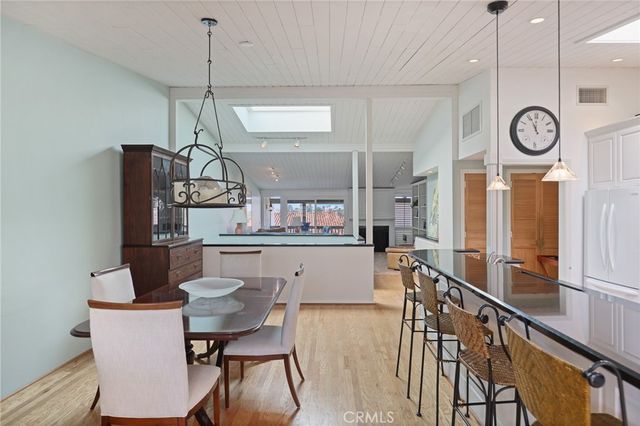 1966 Vista Caudal, Newport Beach, CA 92660