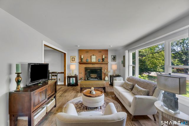 199 Forest St Extension, Hamden, CT 06518