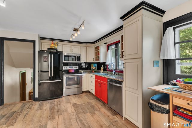 199 Forest St Extension, Hamden, CT 06518