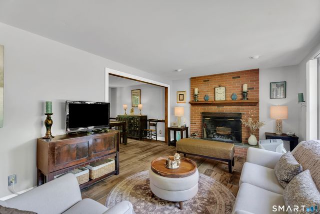 199 Forest St Extension, Hamden, CT 06518