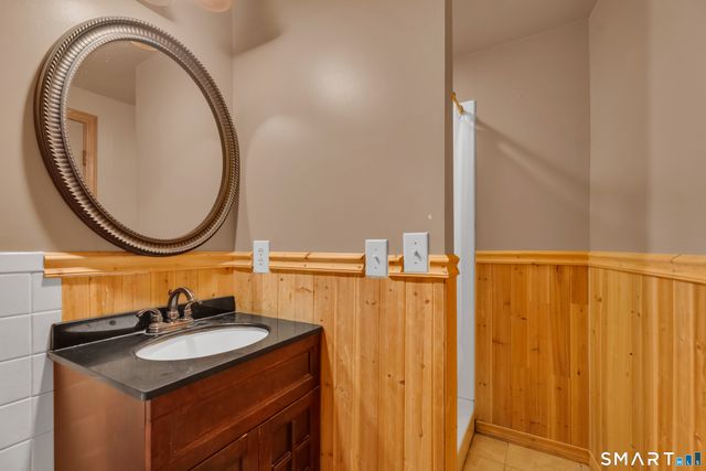 199 Forest St Extension, Hamden, CT 06518