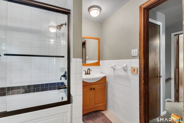 199 Forest St Extension, Hamden, CT 06518