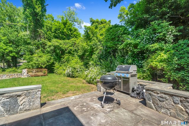 199 Forest St Extension, Hamden, CT 06518