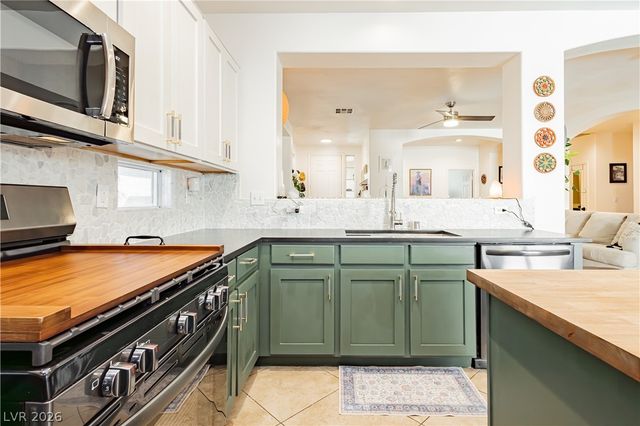 1106 Cypress Falls Court, North Las Vegas, NV 89081