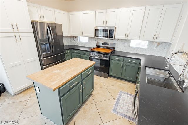 1106 Cypress Falls Court, North Las Vegas, NV 89081