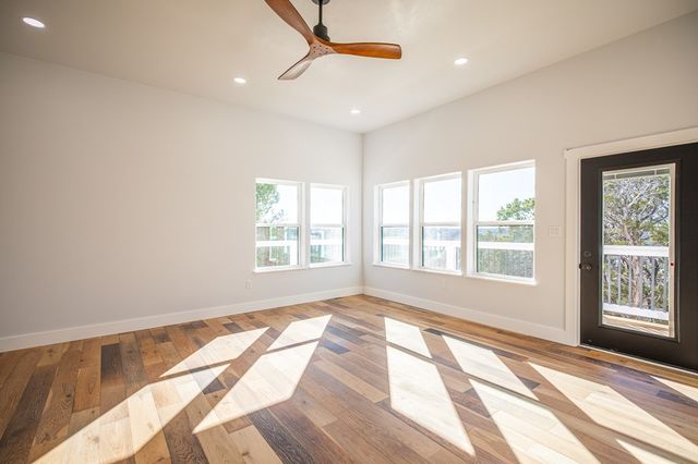 183 Wood Trail, Kerrville, TX 78028