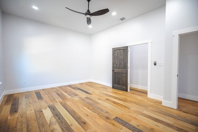 183 Wood Trail, Kerrville, TX 78028