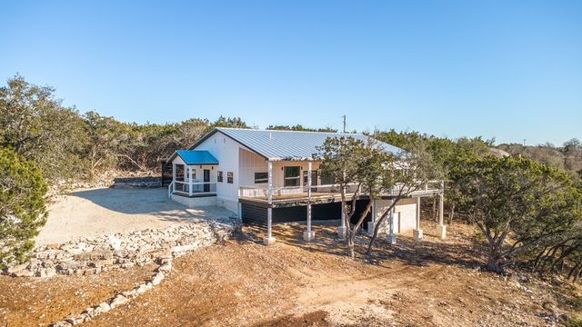 183 Wood Trail, Kerrville, TX 78028