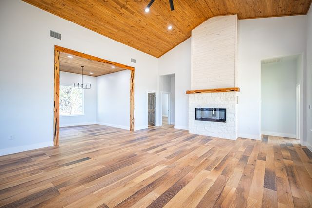 183 Wood Trail, Kerrville, TX 78028