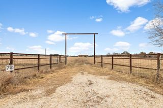 710 County Road 226, Florence, TX 76527