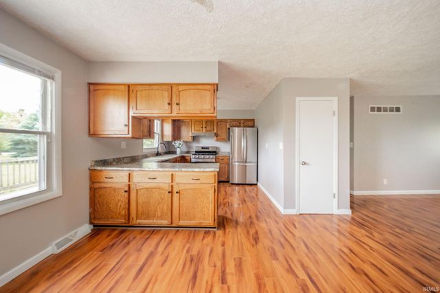 6863 W Jennifer Court, Greenfield, IN 46140