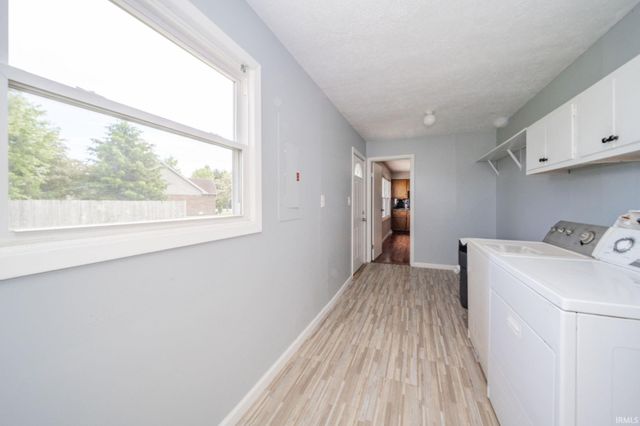 6863 W Jennifer Court, Greenfield, IN 46140