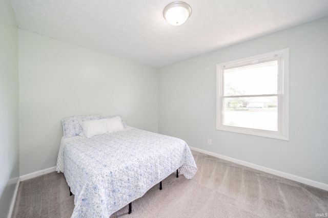 6863 W Jennifer Court, Greenfield, IN 46140