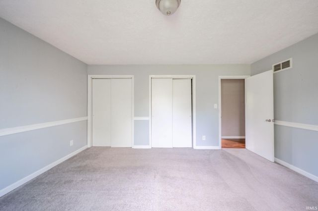 6863 W Jennifer Court, Greenfield, IN 46140