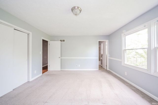 6863 W Jennifer Court, Greenfield, IN 46140