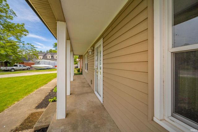 6863 W Jennifer Court, Greenfield, IN 46140