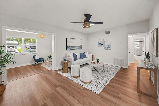 340 55TH AVE S, St Petersburg, FL 33705