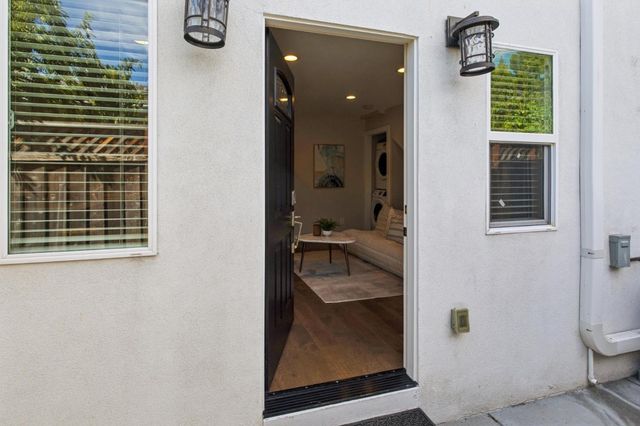 2527 Malone Place, Santa Clara, CA 95050