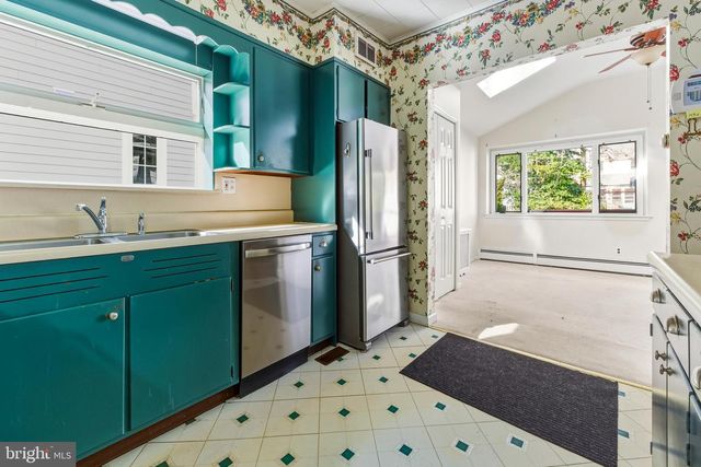 133 WINDSOR AVE, Haddonfield, NJ 08033