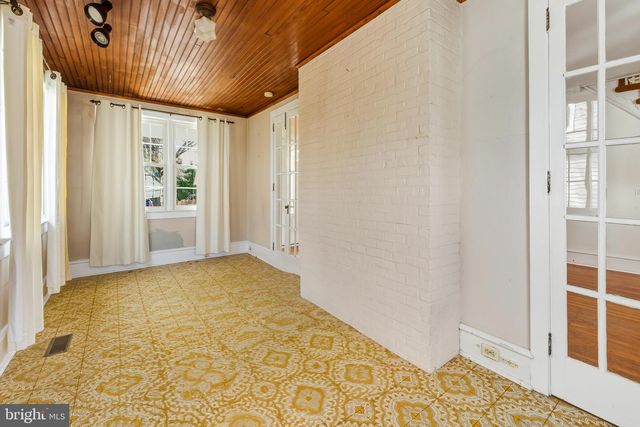 133 WINDSOR AVE, Haddonfield, NJ 08033