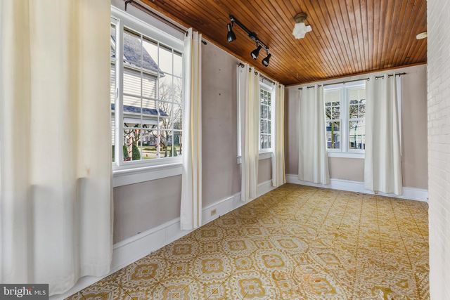 133 WINDSOR AVE, Haddonfield, NJ 08033