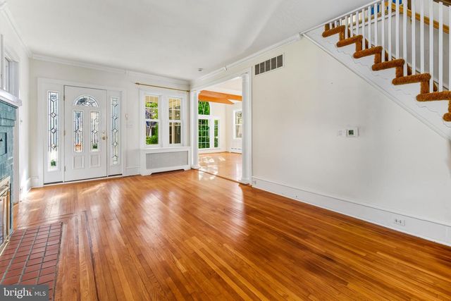 133 WINDSOR AVE, Haddonfield, NJ 08033