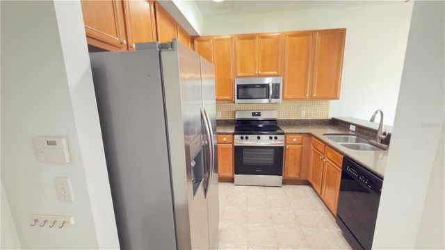 20404 HARVEST OAK COURT, Tampa, FL 33647