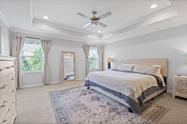 1872 Stonewater Dr, Hermitage, TN 37076