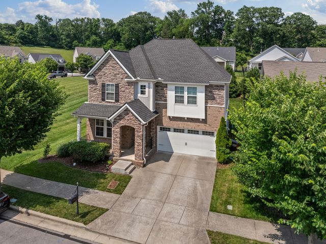 1872 Stonewater Dr, Hermitage, TN 37076