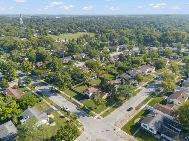 18749 Loomis Avenue, Homewood, IL 60430
