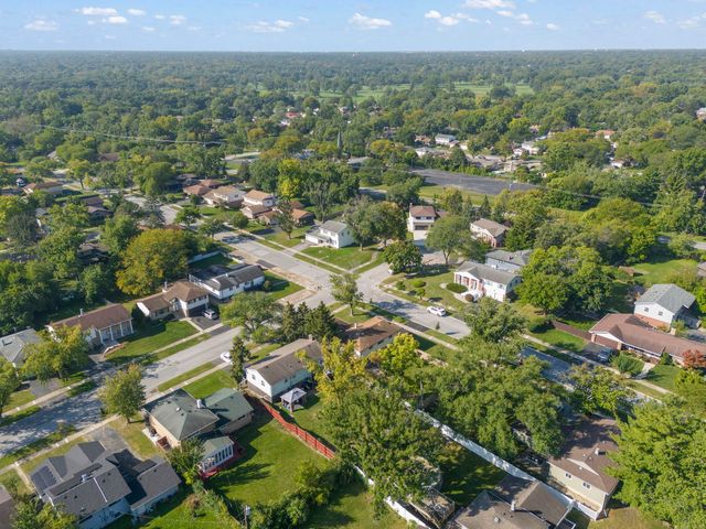 18749 Loomis Avenue, Homewood, IL 60430