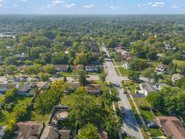 18749 Loomis Avenue, Homewood, IL 60430