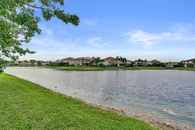 10340 Lake Vista Court, Parkland, FL 33076