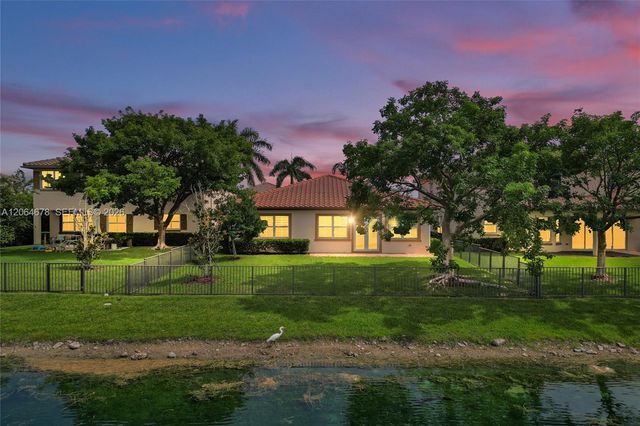 10340 Lake Vista Court, Parkland, FL 33076