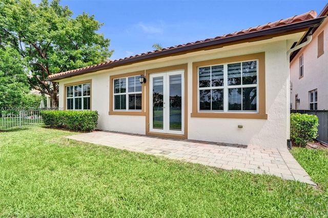 10340 Lake Vista Court, Parkland, FL 33076
