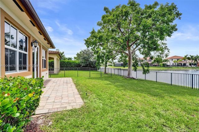 10340 Lake Vista Court, Parkland, FL 33076