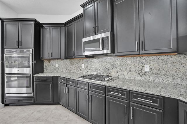 10340 Lake Vista Court, Parkland, FL 33076