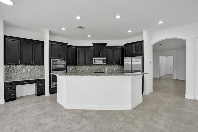 10340 Lake Vista Court, Parkland, FL 33076