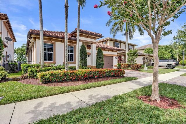 10340 Lake Vista Court, Parkland, FL 33076