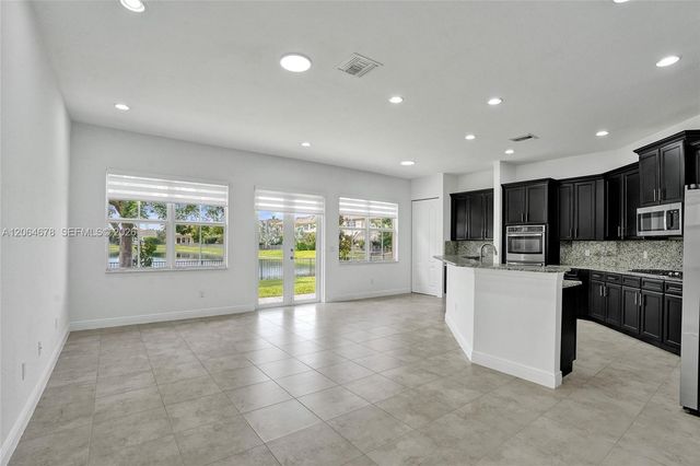 10340 Lake Vista Court, Parkland, FL 33076