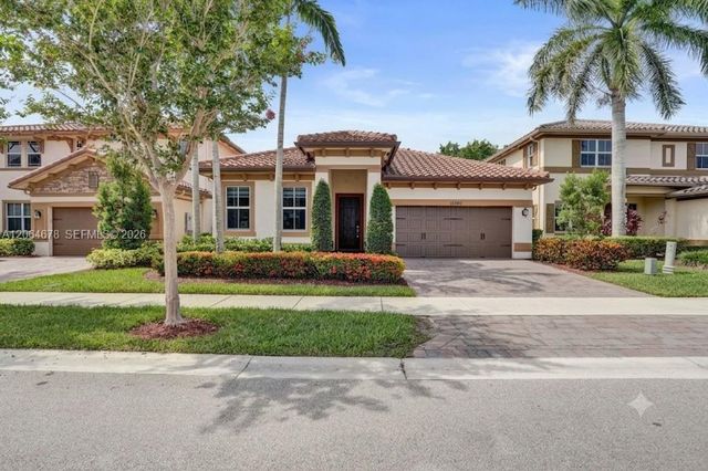 10340 Lake Vista Court, Parkland, FL 33076