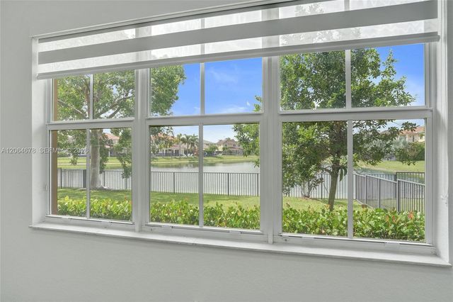10340 Lake Vista Court, Parkland, FL 33076