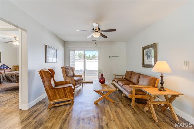 1308 Glendale Gardens Drive A, Kirkwood, MO 63122