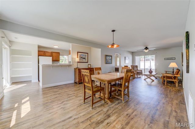 1308 Glendale Gardens Drive A, Kirkwood, MO 63122
