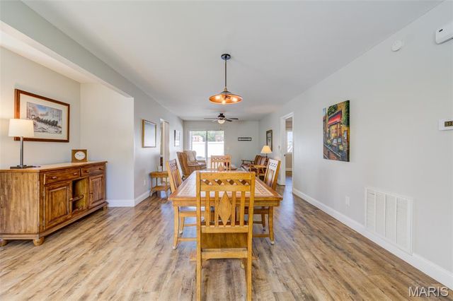 1308 Glendale Gardens Drive A, Kirkwood, MO 63122